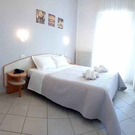 Prestige Hotel 3*